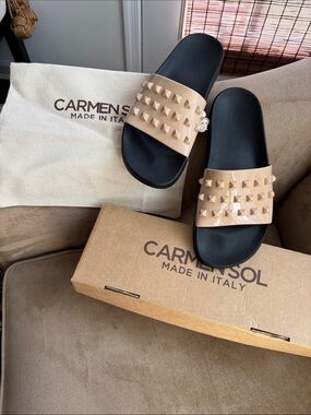 Carmensol Studded Slide Sandals in Beige/Black